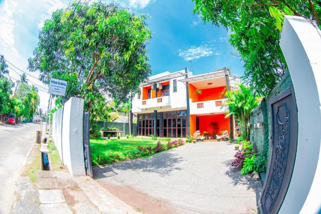 Hotel Blue Bird Negombo Exterior foto